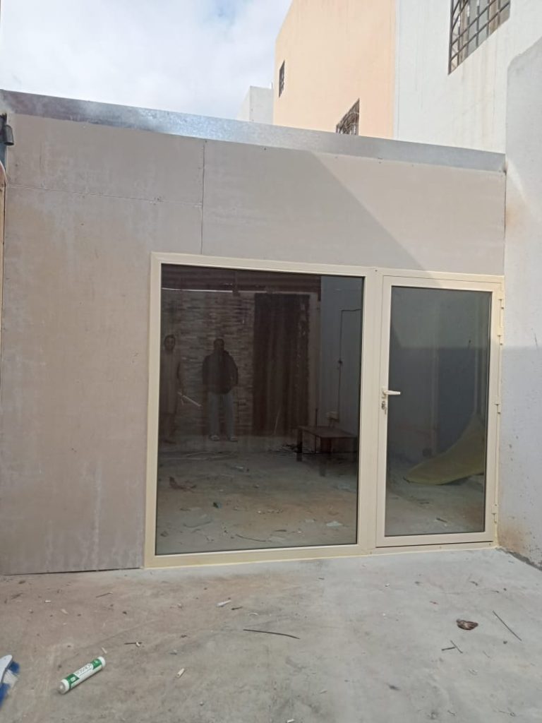 تركيب ساندوتش بانل للغرف والملاحق في المبرز 0560652757