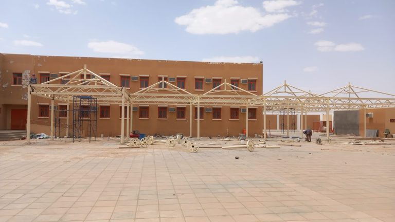 مظلات مدارس: تطورات رواد الشرقية 2025 في التصميم والاسعار لراحة الطلاب