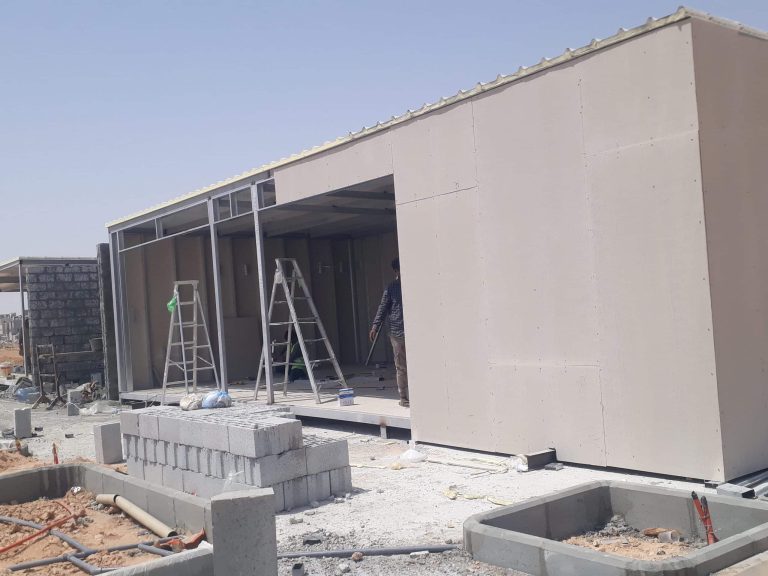 مقاول ساندوتش بانل في رأس تنورة 2025
